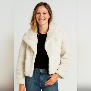 Jennifer Lopez Plush Teddy Crop Jacket in Ivory Fit To Xs/small